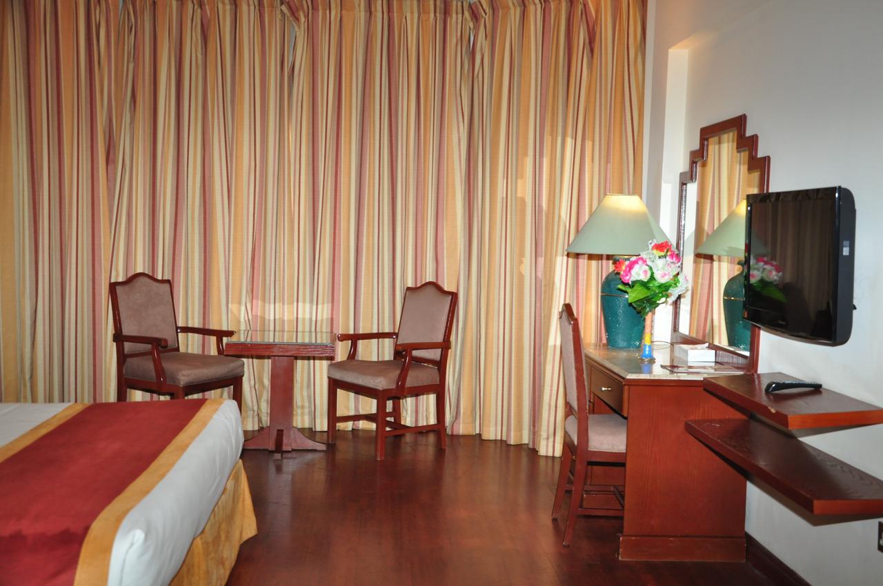 Bahrain Carlton Hotel Manama Eksteriør bilde