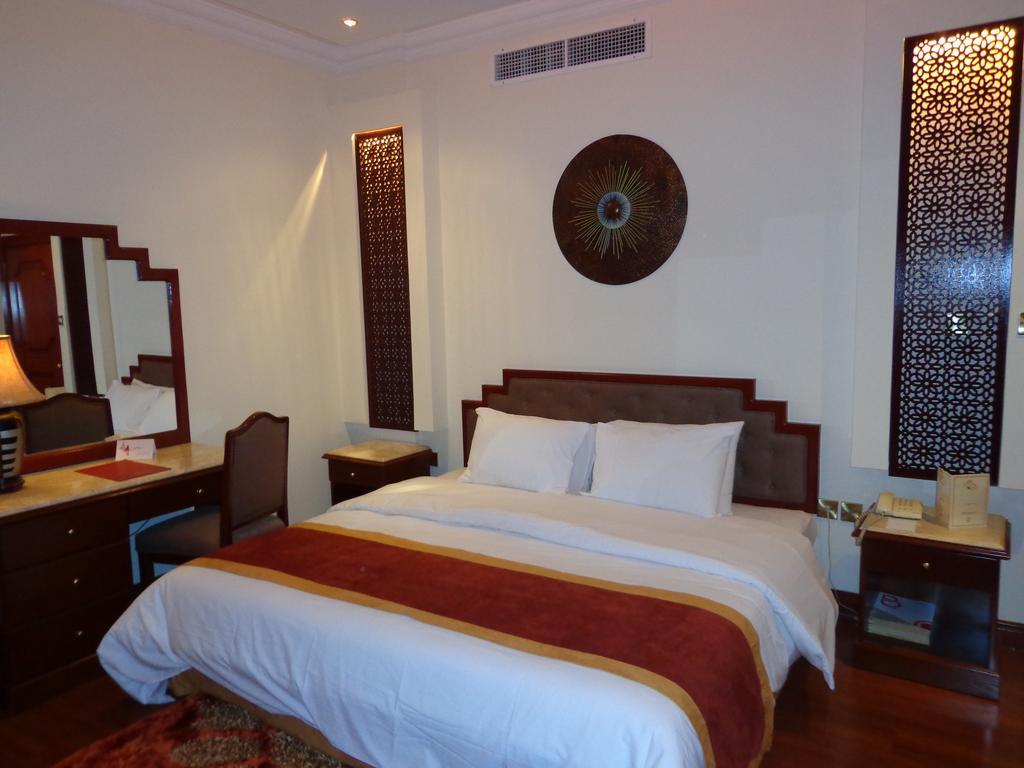 Bahrain Carlton Hotel Manama Eksteriør bilde