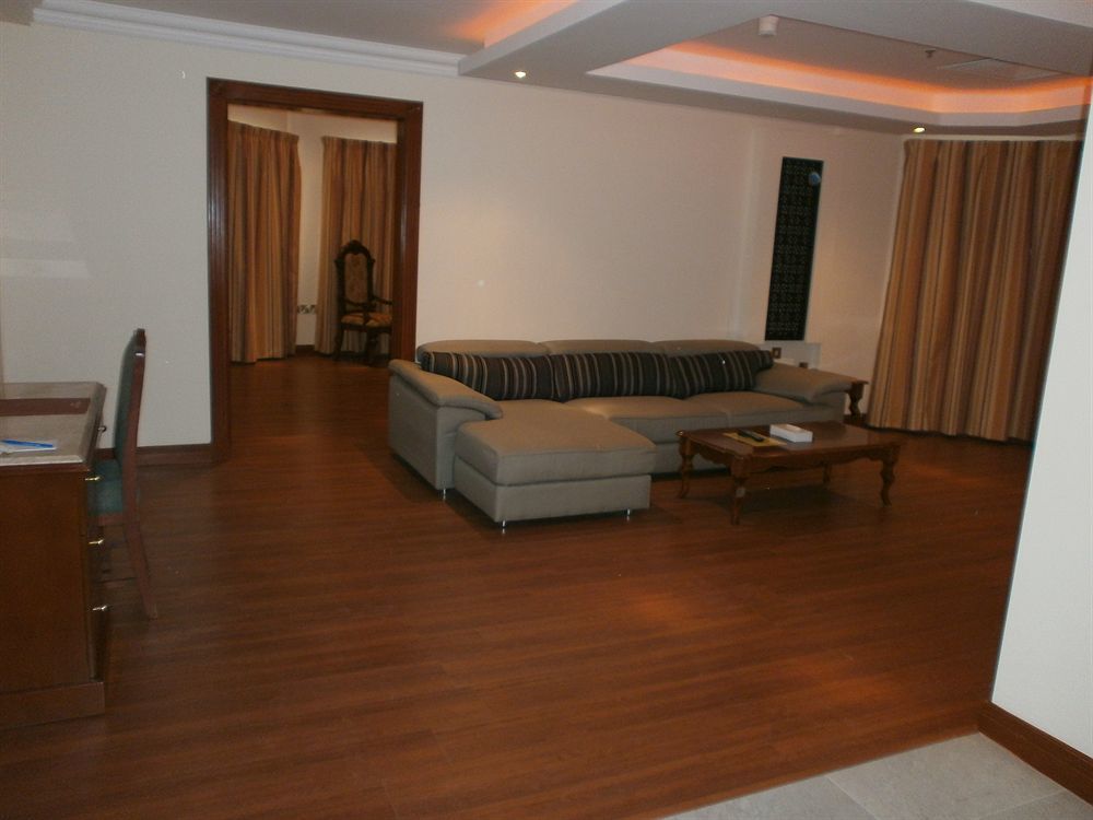 Bahrain Carlton Hotel Manama Eksteriør bilde